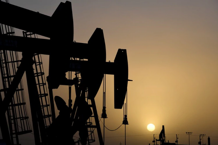 Michèle Labbé de Dominus Capital explica qué significa la caída histórica del petróleo y cómo afecta a Chile